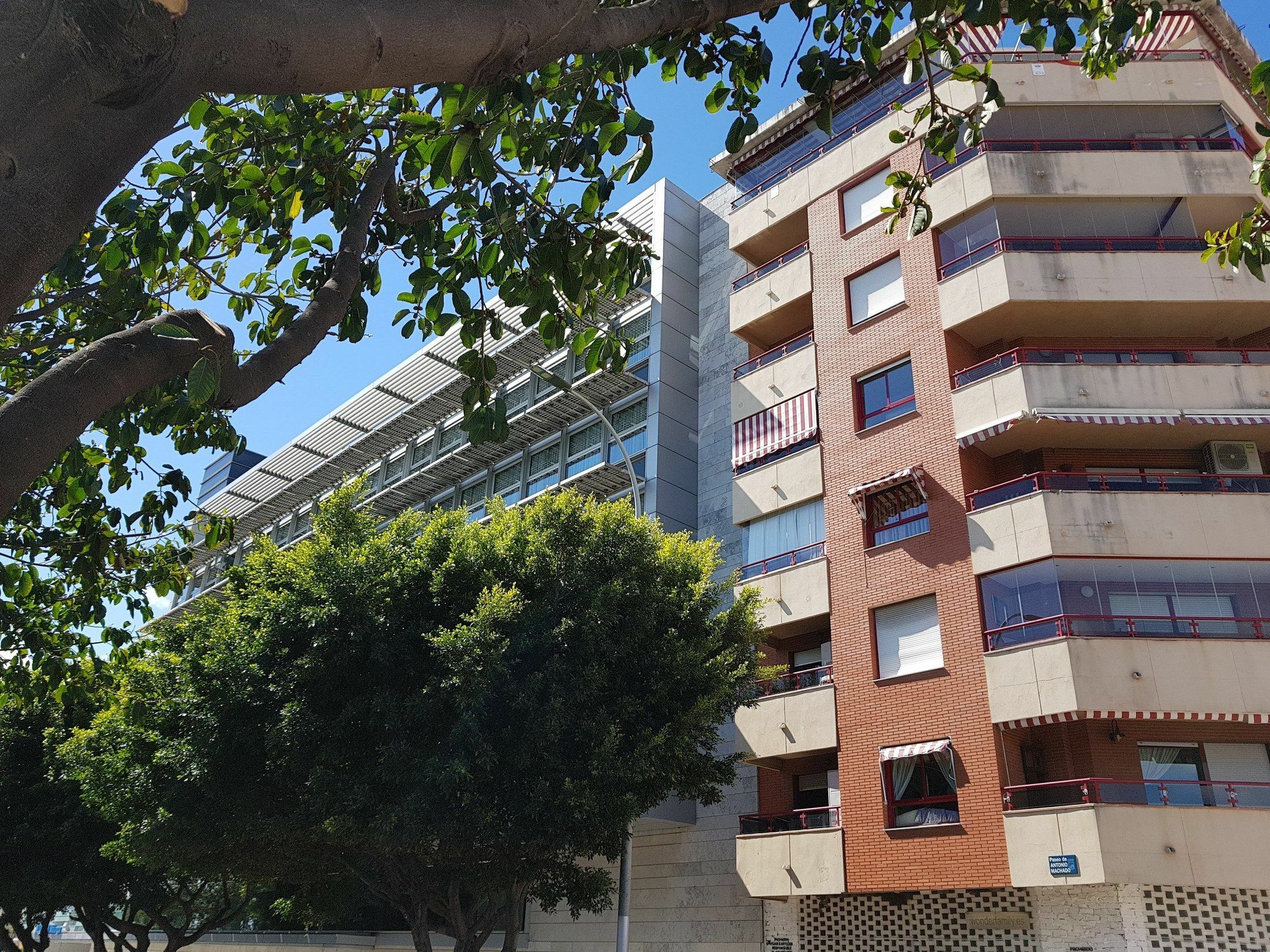 Fan Flat Sunset Apartment Malaga Ngoại thất bức ảnh